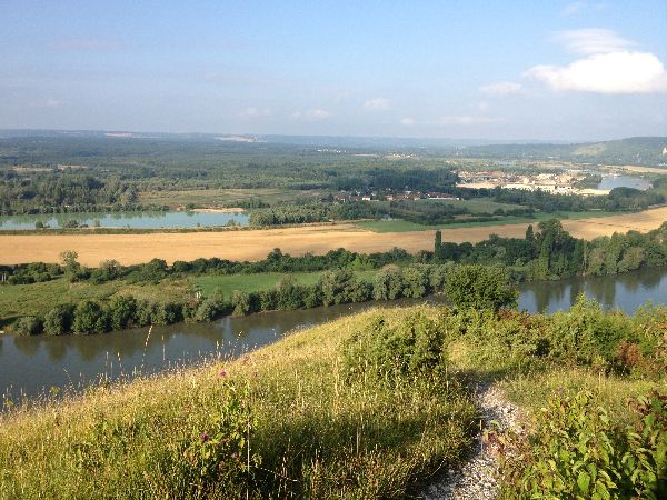 Le chemin semble parfois nous mener droit vers le vide !