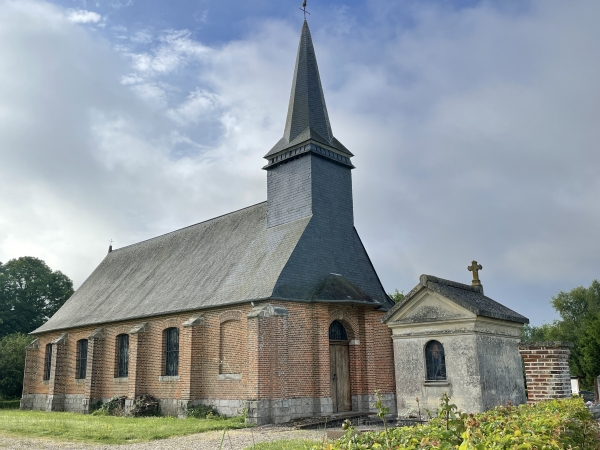 Eglise Saint-Etienne d'Yquebeuf, construite en 1769 en remplacement de l'ancienne église devenue vétuste.
