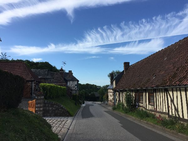 Nous sommes sur le plateau, dans la plaine du Moulin à Vent.