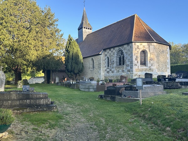 Nous partons de l'église de Sainte-Barbe-sur-Gaillon (XVe XVIe), près de l'ancien pavillon de chasse du château de Gaillon (XVIe XVIIIe).