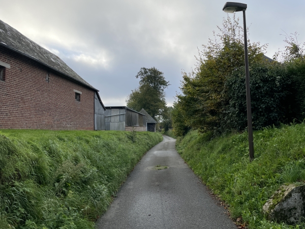 Nous sortons de Luneray par la rue de Boutaines.