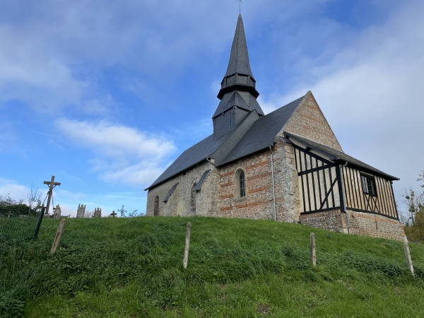 La restauration de l'église Saint-Ouen par des bénévoles a été récompensée par le prix Saint François du patrimoine religieux.