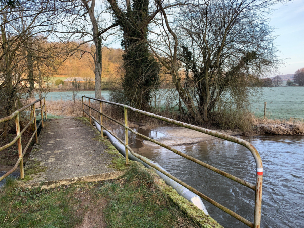 Passerelle et gué de Neuf-Moulin.