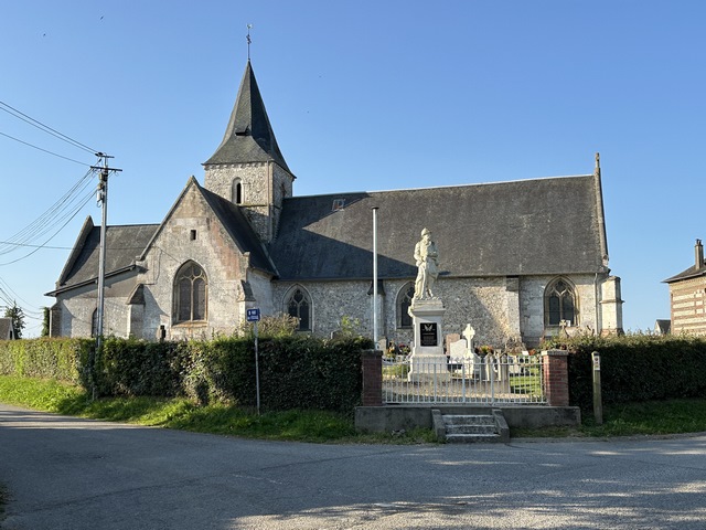 Eglise Saint-Aubin de St-Aubin-de-Crétot (XIIe XVIe). Nous continuons vers le sud.