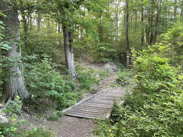 Tous les chemins que nous suivons sont parfaitement aménagés. Coup de chapeau à la ville d'Evreux.