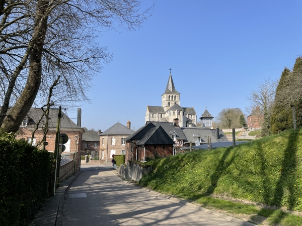 Nous entrons dans Héricourt-en-Caux par la route du Bercail.