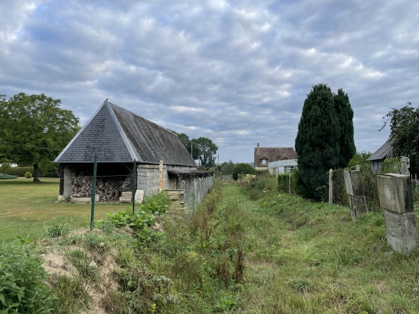 Nous évitons le centre du village de Flancourt, et coupons vers la rue du Colombier.