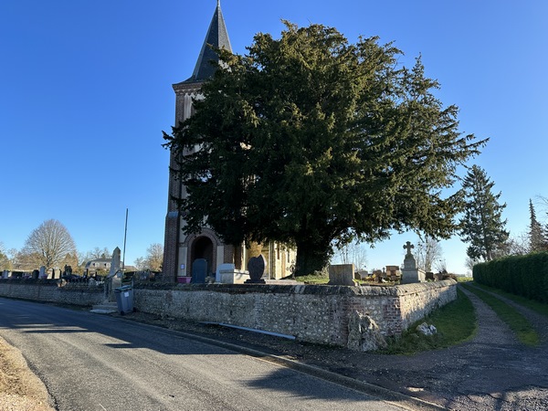 Je rejoins Valletot par la rue de l'Eglise.