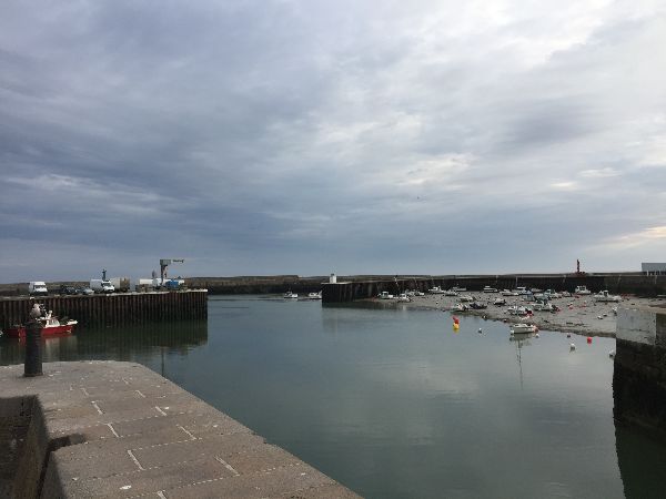 L'entrée du port, vue depuis le pont tournant.