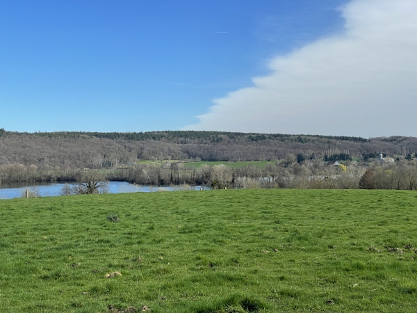 Vue sur la vallée de la Risle et les étangs de Condé-sur-Risle.