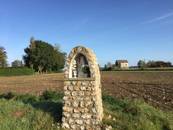 Statue de la Vierge à Saint-Laurent.