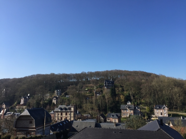 Entrée dans les Petites-Dalles par le chemin de Belle-Vue.