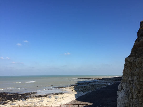 Les Petites-Dalles, les falaises au nord.