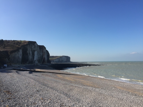 Les Petites-Dalles, les falaises au sud.