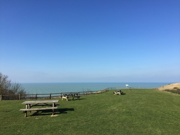 St-Pierre-en-Port, aire de pique-nique en haut des falaises.