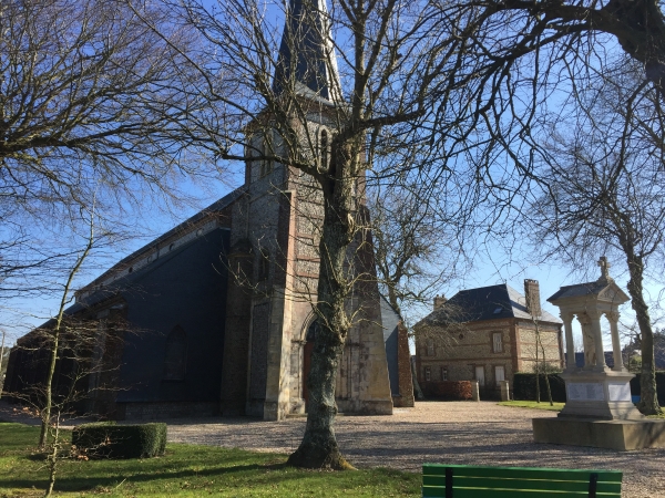 St-Pierre-en-Port, église Saint-Pierre.