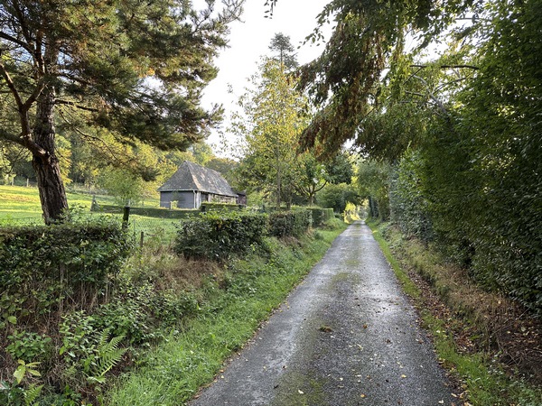Nous arrivons sur la petite route qui nous guide vers St-Grégoire-du-Vièvre.