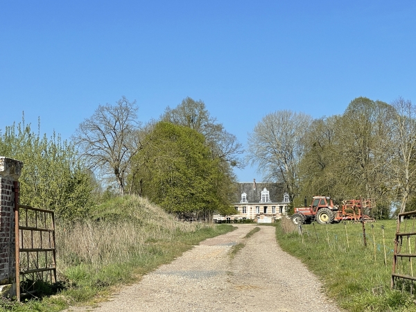 Chateau d'Autonne (parfois écrit Hautonne, XVIIe,XVIIIe), sur la commune de Bosgouet.