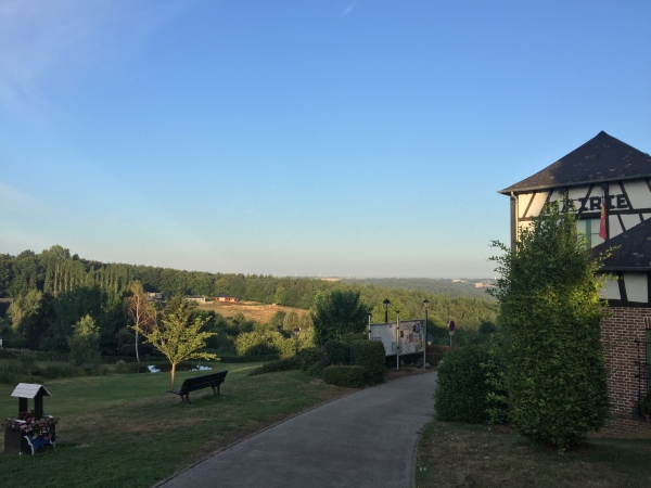 Les Hogues, panorama sur la vallée de l'Andelle et sur la forêt domaniale de Lyons.