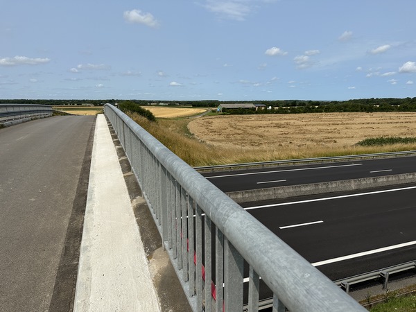 Nous franchissons l'A28.