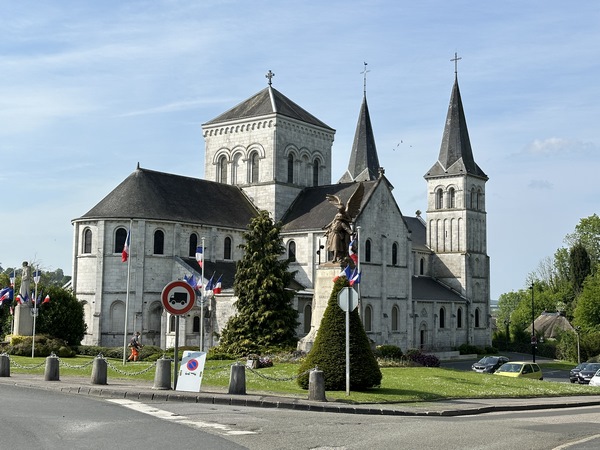Et nous voilà de retour à l'église Saint-Martin.