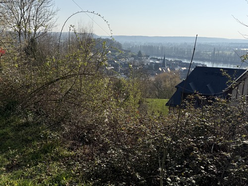 Vue sur Duclair et la Seine depuis le chemin du Bel-Air.