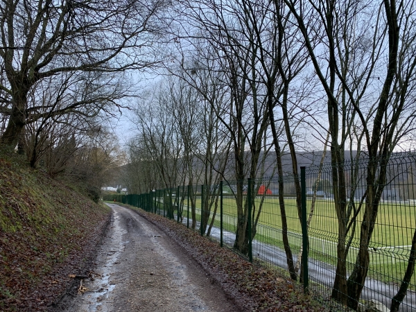 Arrivée à St-Léger-du-Bourg-Denis par le chemin du Vert Buisson.
