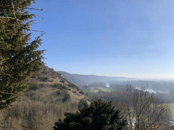 Malgré la brume d'une belle journée d'hiver, les paysages sont époustouflants.