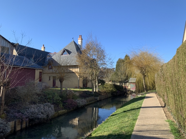 Bernay, retour le long du Cosnier.