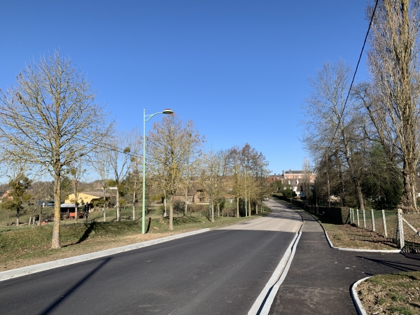 Boulevard Nicolas Thiesse à Forges-les-Eaux, regard arrière.