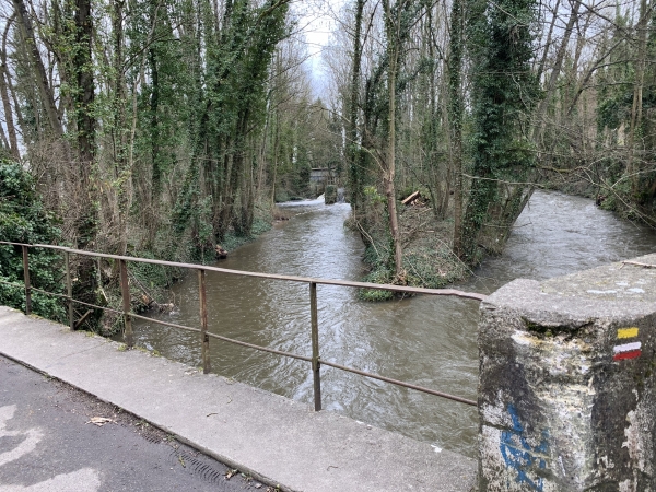 Inval, traversée de l'Epte.
