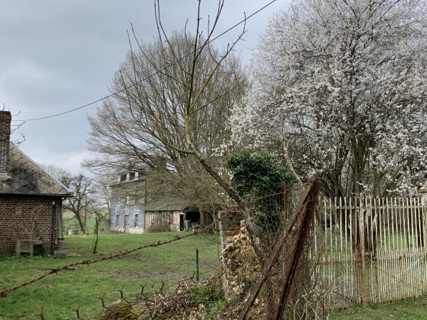 Le Bec-Thomas, rue du Valcrocq.