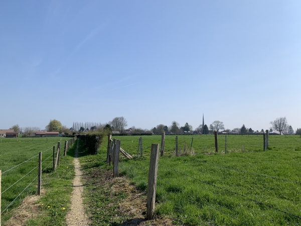 Chemin de Richebourg en direction de La Feuillie.
