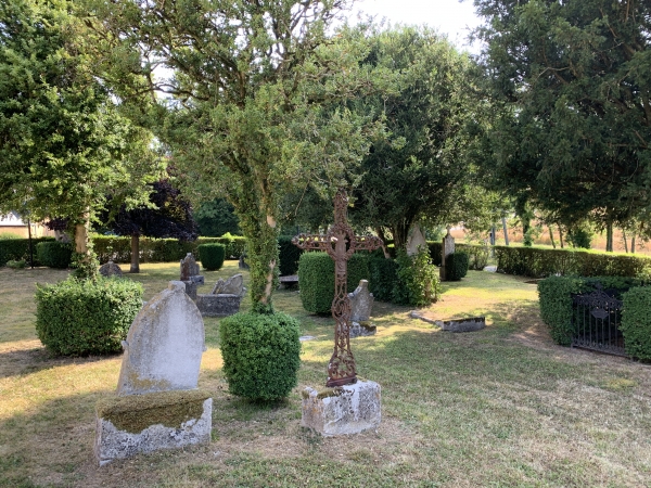 Le résultat en fait petit parc, serein et touchant. D'autres photos sont dans l'album de la randonnée.