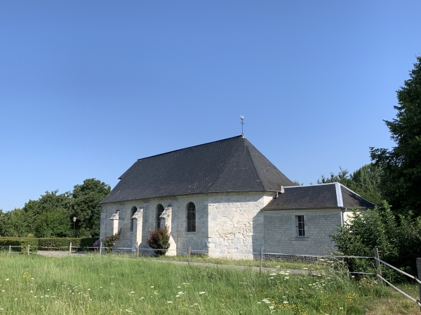 Nous arrivons à la chapelle du Bout du Vent. C'est à ce niveau que les vents cessaient d'être utiles aux voiliers qui remontaient la Seine et qu'ils devaient utiliser le halage.