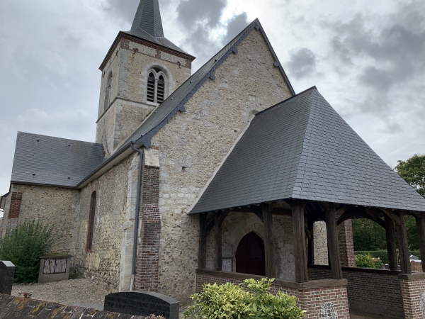 Eglise Saint-Michel de Bosc-Hyons, XIIe siècle, grès et silex.