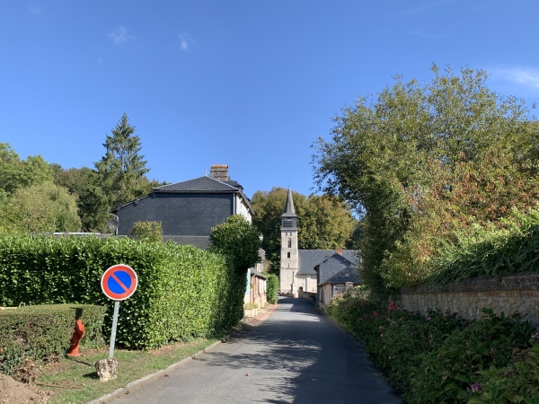 Et nous voilà de retour à St-André-d'Hébertot, non loin de l'église Saint-André (XIIe)