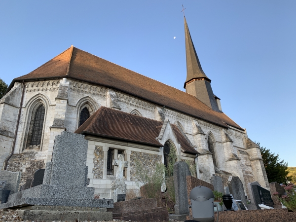 Eglise Saint-Jaques-le-Majeur (XIIIe) de Moulineaux.