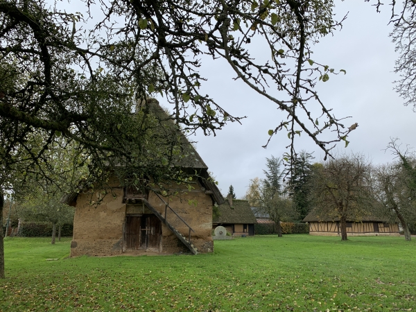 La ferme Raimbourg de Mont-Cauvaire.