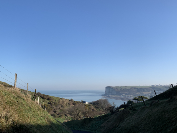 Nous arrivons à Veulettes-sur-Mer par la Croix Sablon.