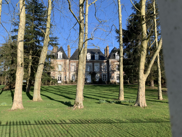 Château de Bosnormand (XVIIe, reconstruit au début du XXe).