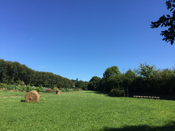 Nous sommes maintenant à l'est de la ville, les chemins sont toujours aussi délicieux.