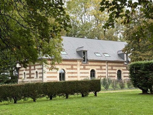 Ancienne église devenue habitation, dans le hameau de l'Ancienne Eglise.