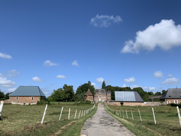 Château du Montlambert à Catenay.