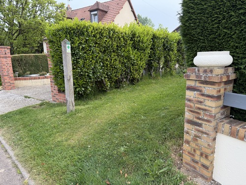 Le circuit se glisse entre les maisons pour nous diriger vers la Ruette.