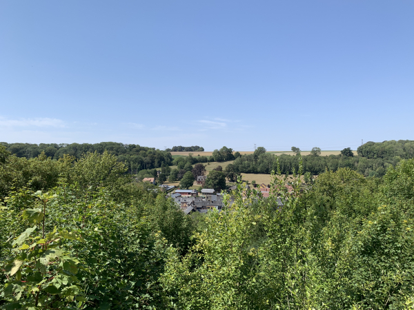 Nous voilà arrivés à la fin de notre étape, nous allons descendre vers le centre de Longueville-sur-Scie. De nombreuses autres photos de ce circuit sont dans l'album de la rando.