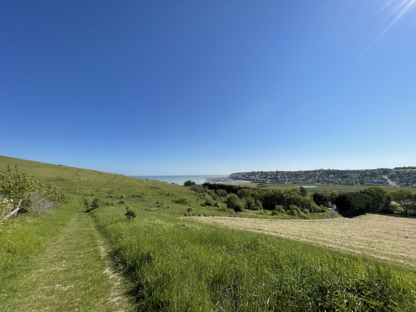 Vue sur Criel Plage depuis le GR21.