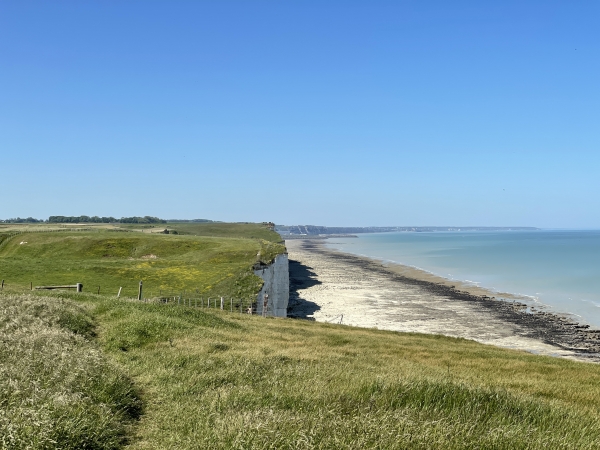 Nous voilà de retour en bord de falaise, avec ces panoramas toujours impressionnants. D'autres photos sont dans l'album de la rando.