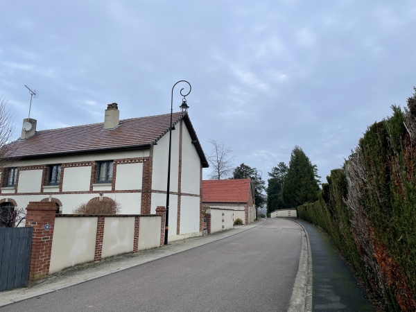 Nous faisons un petit tour dans Saint-Martin-de-Boscherville, avant de tourner vers l'abbaye.