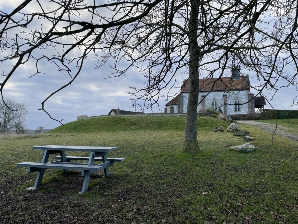 Nous arrivons au sommet où nous allons profiter des bancs.